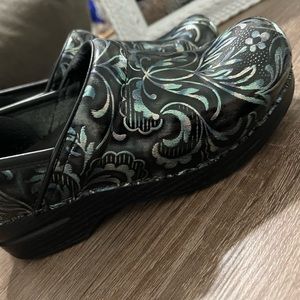 Dansko Clogs size 36/ US 6